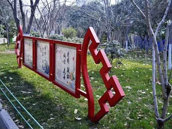 新型候車(chē)亭簡(jiǎn)潔大氣更節(jié)能